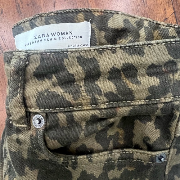 Zara Pants - Picture 2 of 2